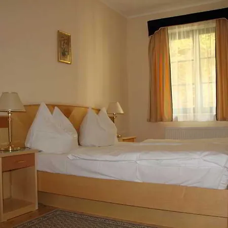 Hotel Maltezský Kříž 3*