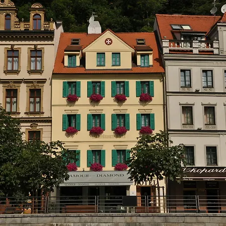 Maltezský Kříž Hotel